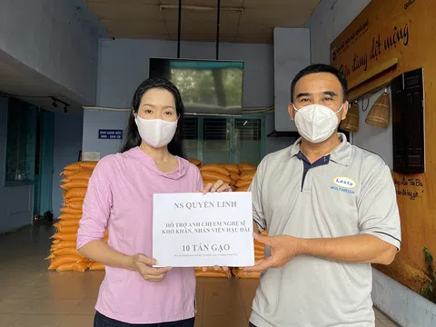 MC Quyền Linh quyên góp 10 tấn gạo cho Trịnh Kim Chi giúp nghệ sĩ gặp khó khăn