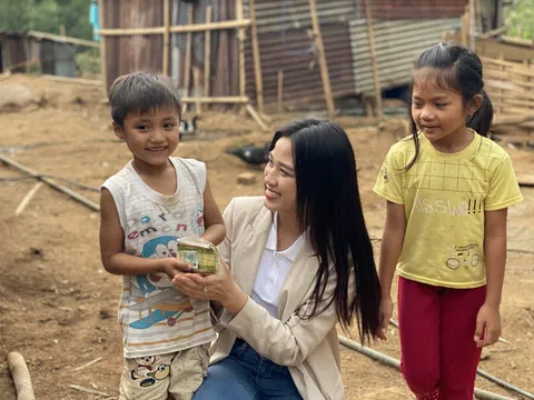 Hoa hậu Đỗ Thị Hà gây xúc động với dự án nhân ái mang đến Miss World