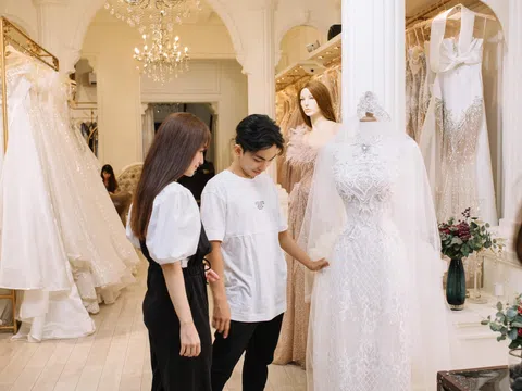 Phan Hiển đưa Khánh Thi thử váy cưới