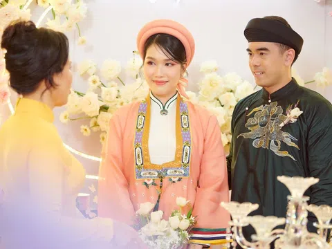 Phương Anh mặc áo dài Nhật Bình trong lễ cưới