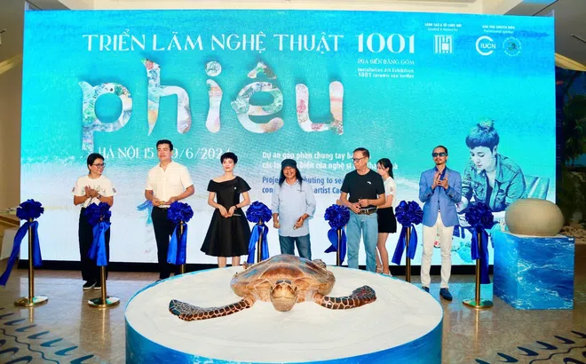 Nghệ sĩ điêu khắc Cao Thanh Thà và tâm huyết bảo tồn rùa biển với Triển lãm 1001 rùa biển bằng gốm